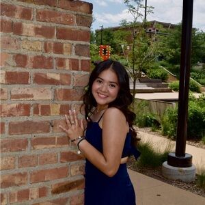 Meet your Posher, Yaileen